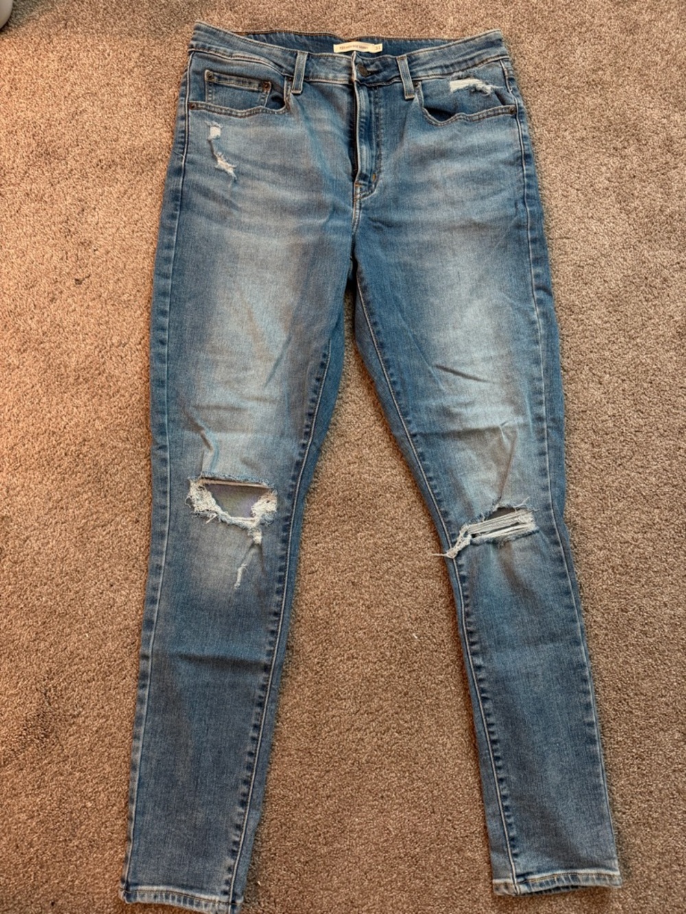 Levi’s 721 High Rise Skinny Jeans - Size 31